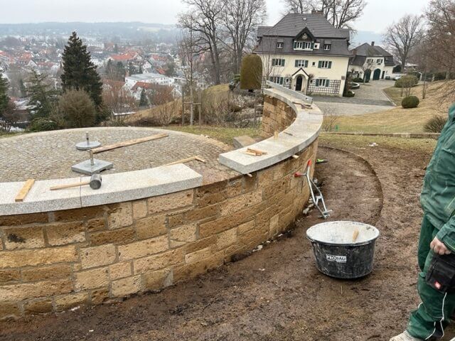 Haus- und Gartenservice Pasalic - Pflasterarbeiten inkl. Stützmauern & Stufen