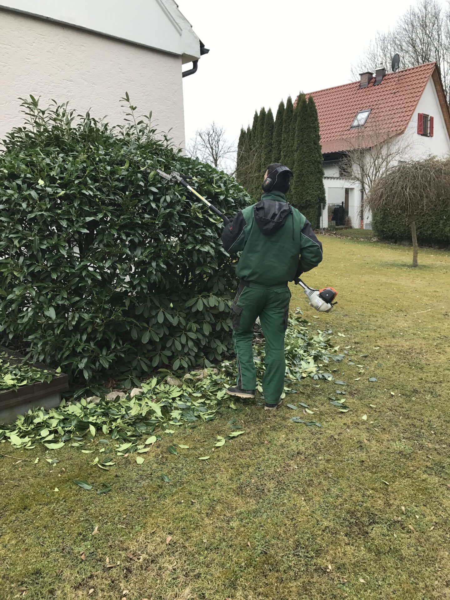 Haus- und Gartenservice Pasalic - Hecken- und Straucharbeiten
