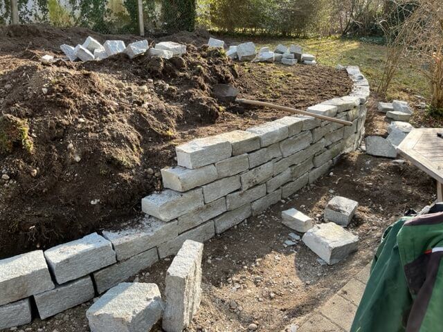 Haus- und Gartenservice Pasalic - Pflasterarbeiten inkl. Stützmauern & Stufen