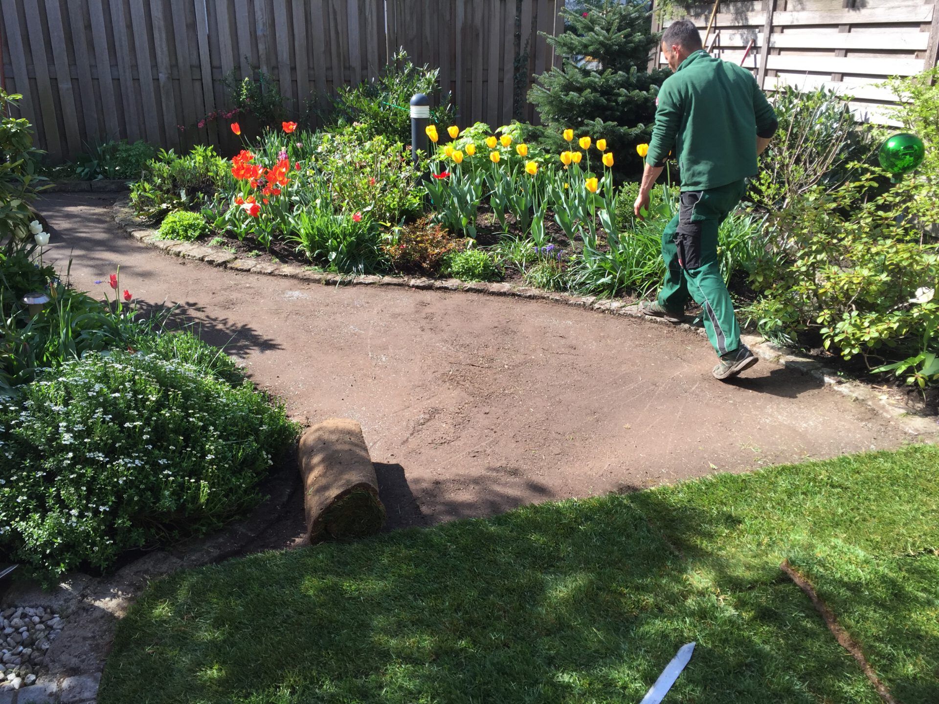 Haus- und Gartenservice Pasalic - Rasen- und Blumenpflege