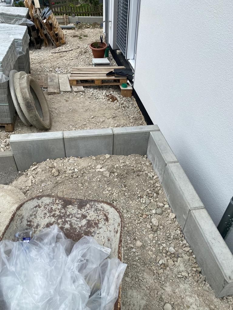 Haus- und Gartenservice Pasalic - Pflasterarbeiten inkl. Stützmauern & Stufen