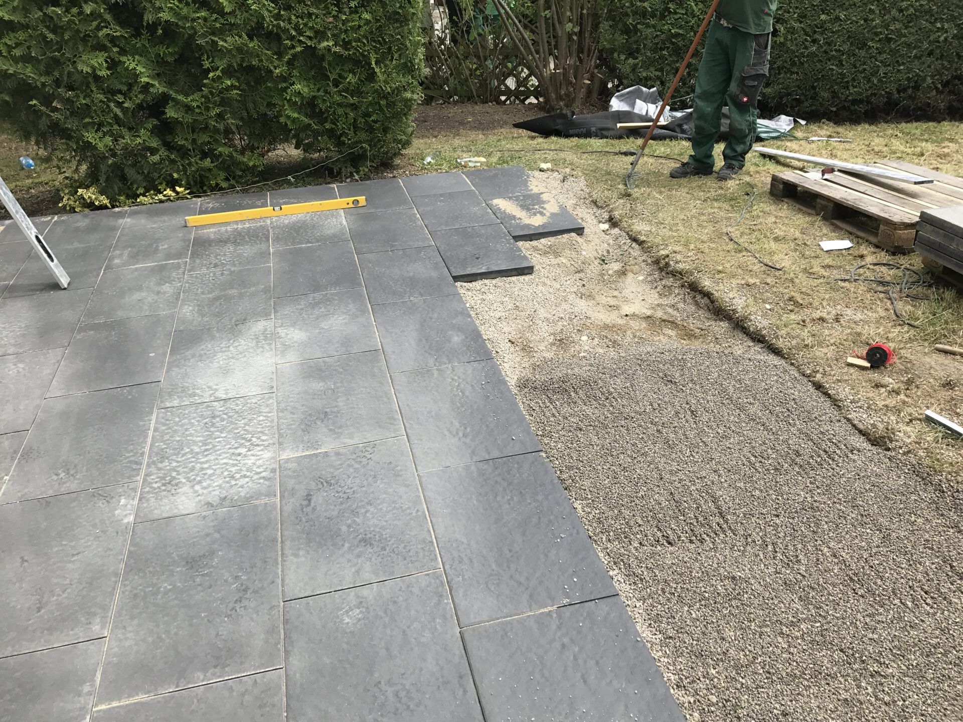 Haus- und Gartenservice Pasalic - Pflasterarbeiten inkl. Stützmauern & Stufen
