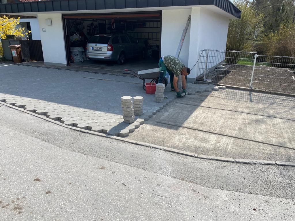 Haus- und Gartenservice Pasalic - Pflasterarbeiten inkl. Stützmauern & Stufen
