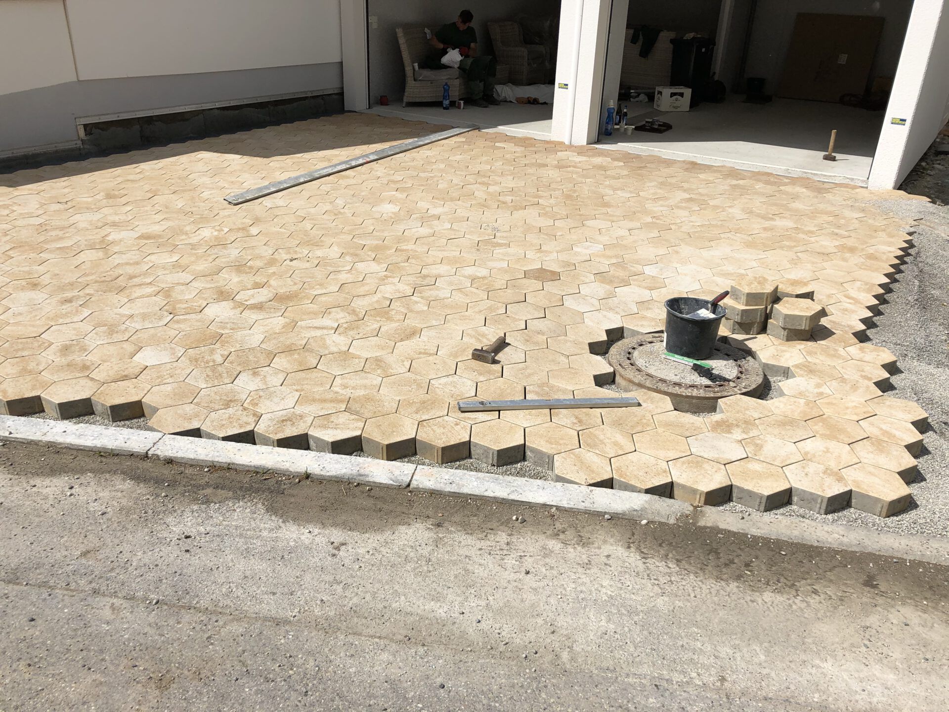 Haus- und Gartenservice Pasalic - Pflasterarbeiten inkl. Stützmauern & Stufen