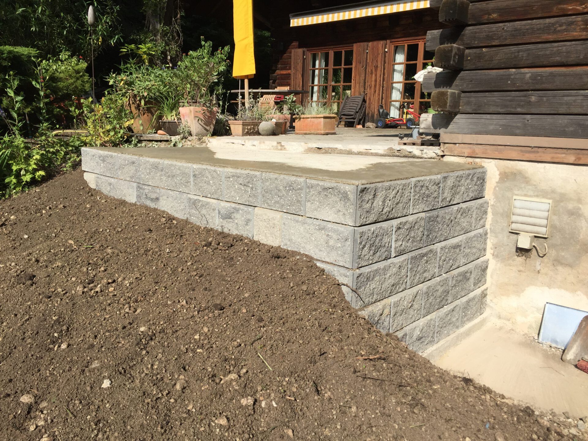Haus- und Gartenservice Pasalic - Pflasterarbeiten inkl. Stützmauern & Stufen