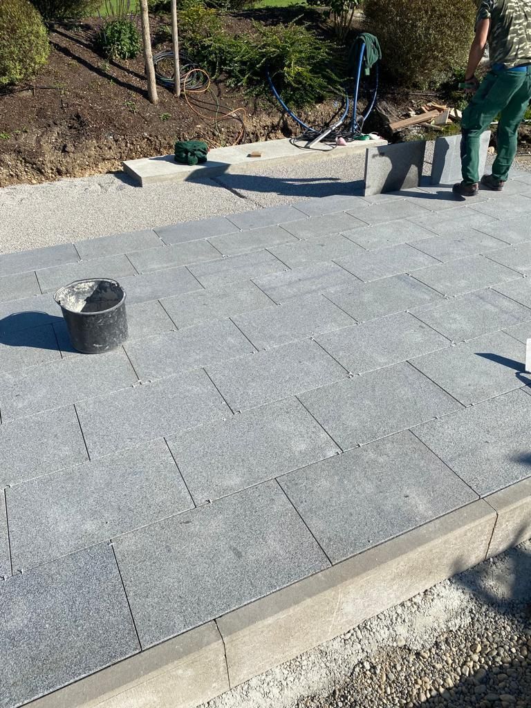 Haus- und Gartenservice Pasalic - Pflasterarbeiten inkl. Stützmauern & Stufen